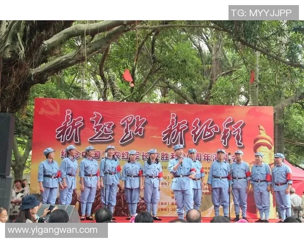 珍藏足球瞬间球衣相框带你重温激情岁月